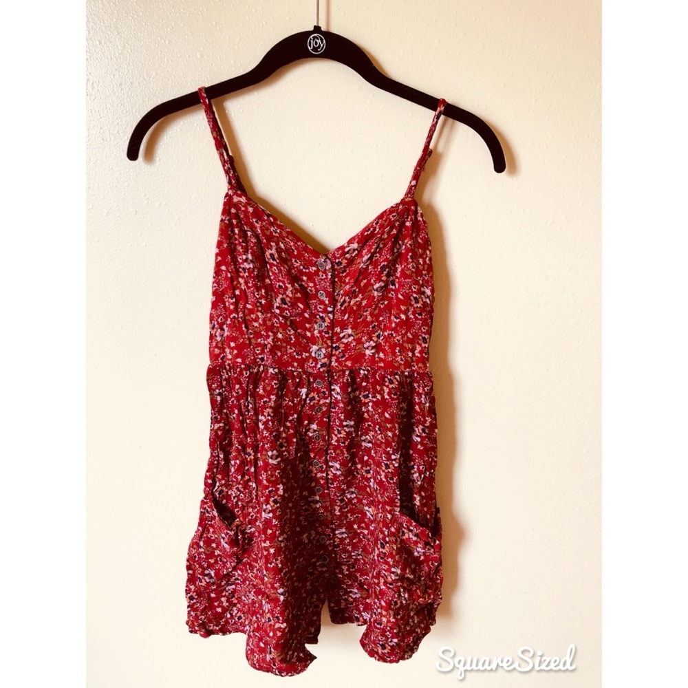 Red floral dress with pockets🌞